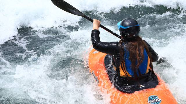 Descente en Kayak, Espace Eaux Vives, Pilat.