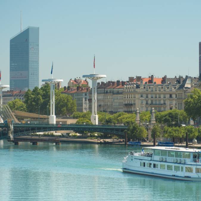 Bateau restaurant Herm+¿s-Rh+¦ne-Part Dieu-Lyon City Boat_800x532