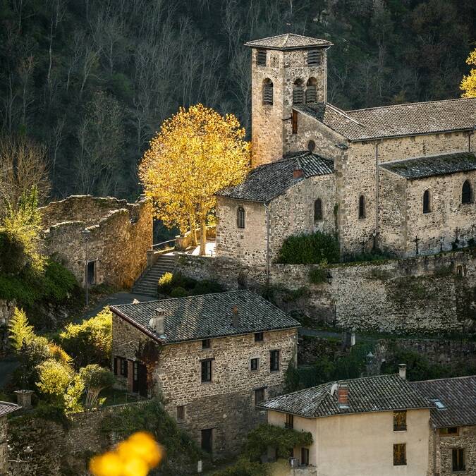 Village de caractère de Malleval dans Le Massif du Pilat